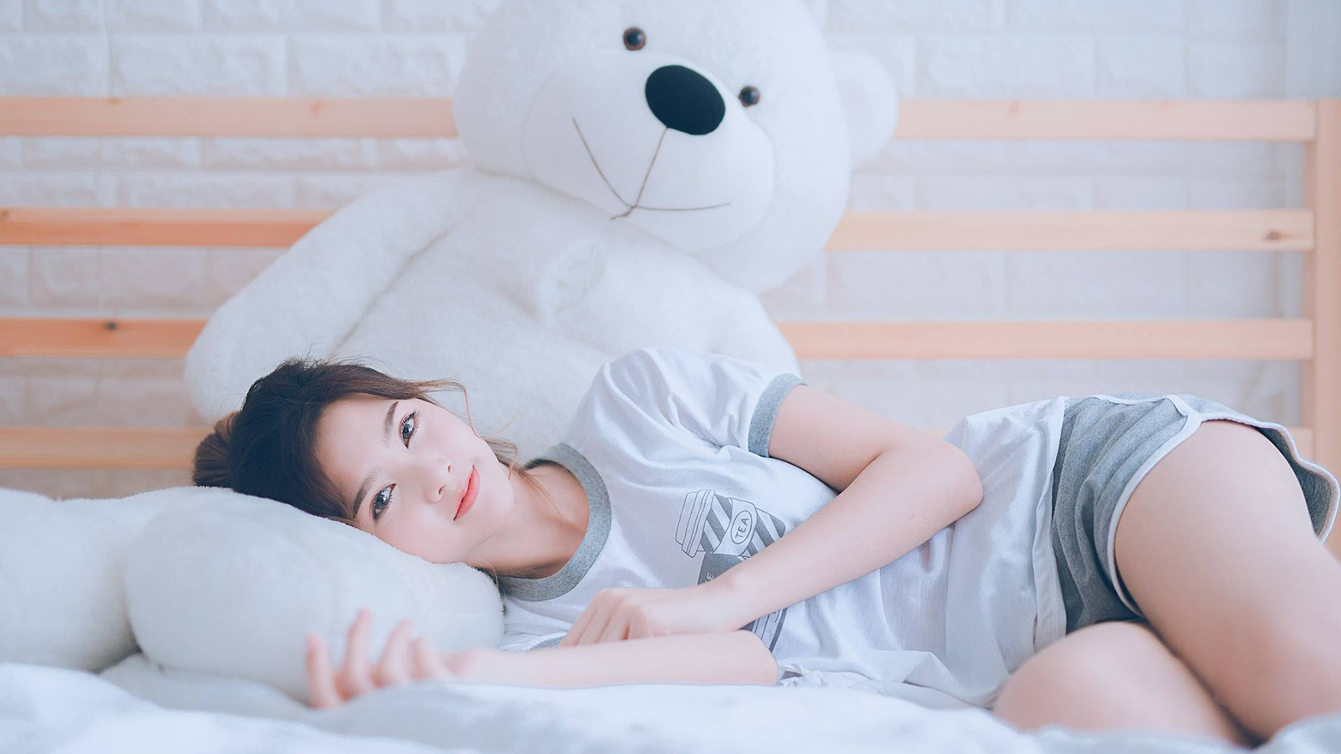 青少年攀岩运动推广与安全指导手册构建路径，青少年攀岩训练