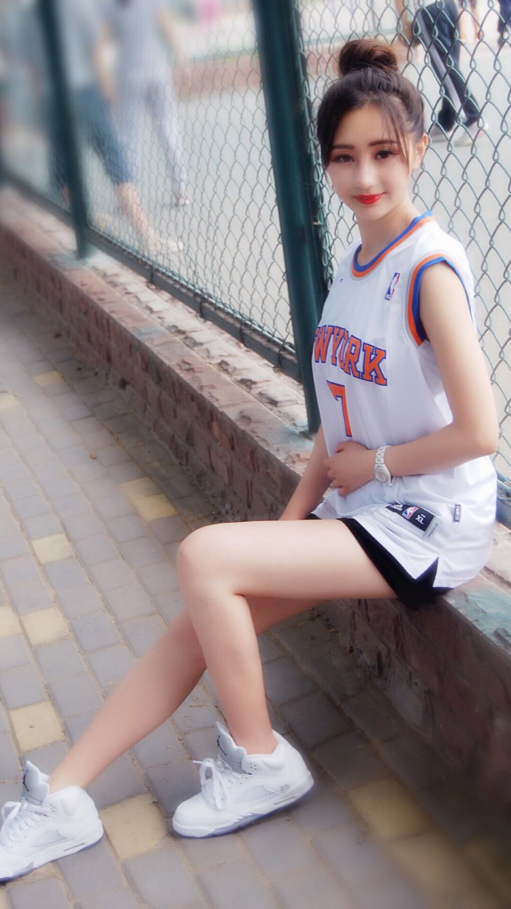 拜仁利用边后卫内收创造中路重叠优势，效力过拜仁的边后卫